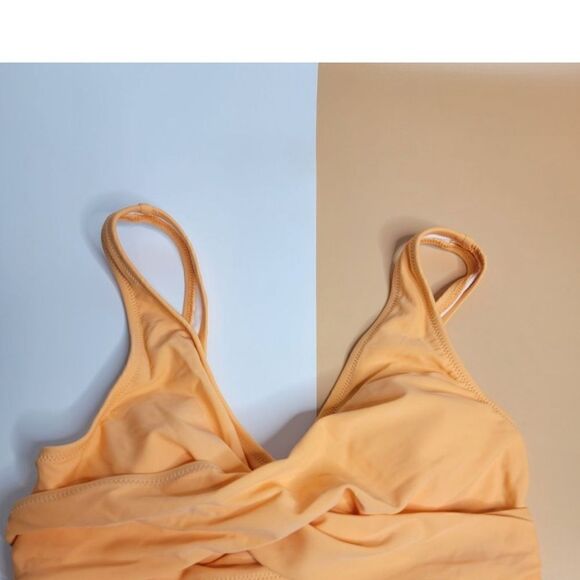 CUPSHE Women's Bikini Swimsuit Front Cross
Lace Up Twos size S NWT - Picture 6 of 11